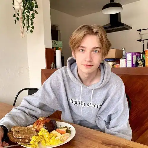 6686体育app高级作者Pamela