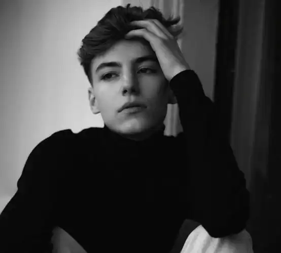 6686体育app中级作者Alfie