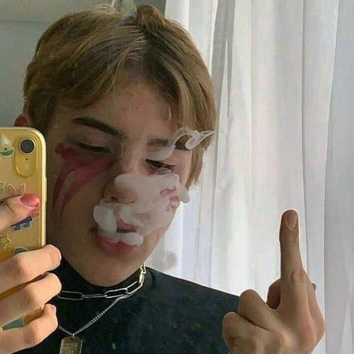 6686体育app高级作者Avery