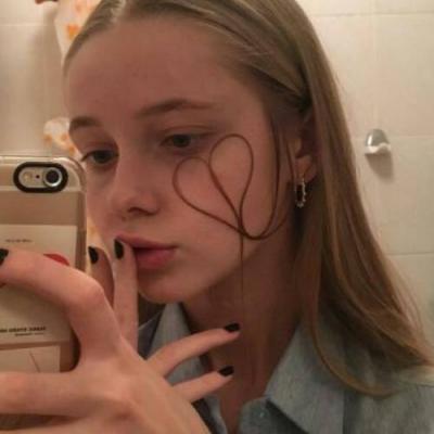 6686体育app铁牌作者Sadie