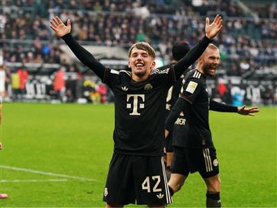 42号有魔力？17岁拜仁小将卡尔在欧冠和德甲连场进世界波