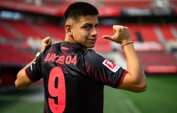 图片报：瓜帅不满埃切维里在药厂难获机会，或将其租回至河床